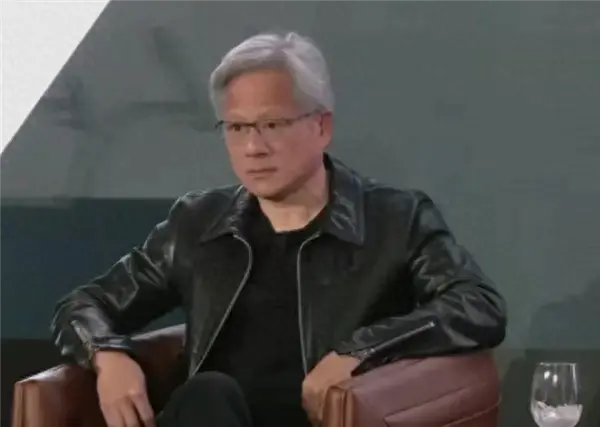 黃仁勛回應(yīng)常年穿皮衣