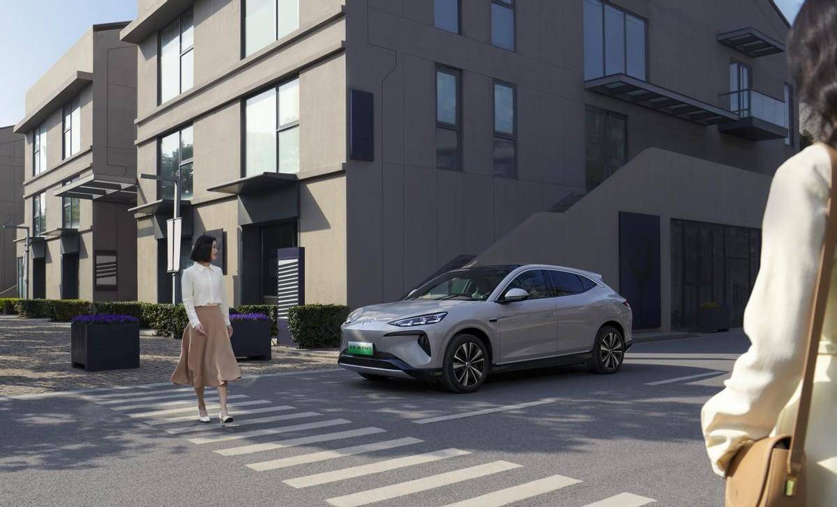 豪華越級(jí),誠(chéng)意拉滿—全新騰勢(shì)N7必引百萬(wàn)內(nèi)豪華SUV市場(chǎng)巨變!