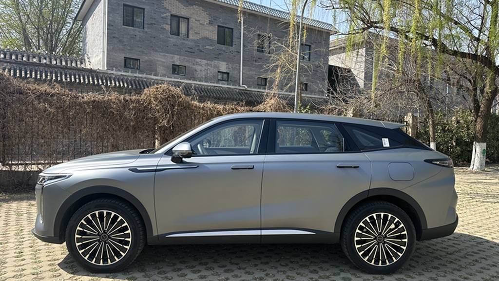 一臺(tái)不輸BBA豪華質(zhì)感的大5座SUV  還有這些亮點(diǎn)