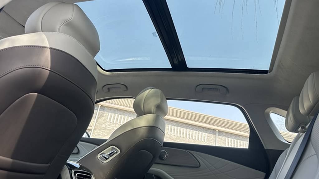 一臺(tái)不輸BBA豪華質(zhì)感的大5座SUV  還有這些亮點(diǎn)