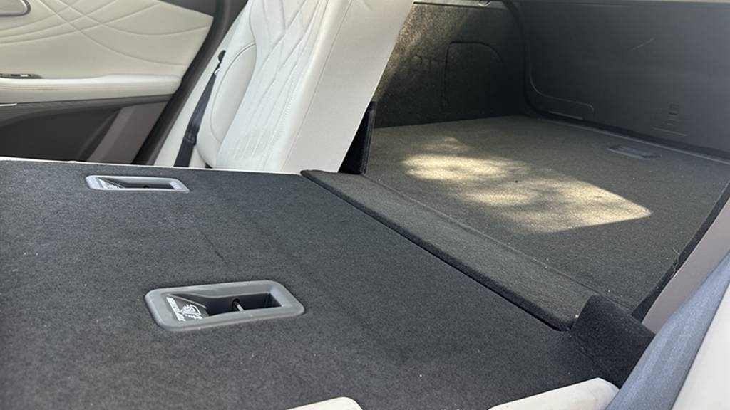 一臺(tái)不輸BBA豪華質(zhì)感的大5座SUV  還有這些亮點(diǎn)