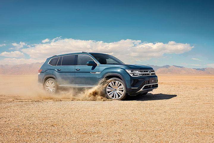 大眾旗艦也官降!大眾途昂出眾款上市,不到25萬可入手