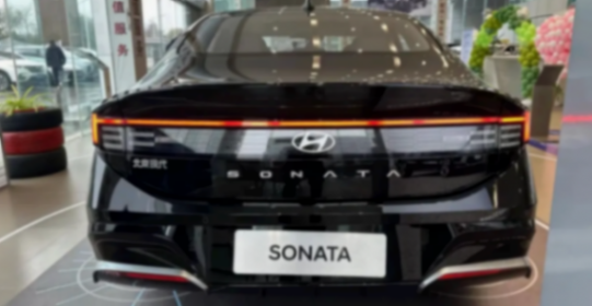 索納塔到店實拍,1.5T/2.0T+8AT,13.98萬起售還有優(yōu)惠