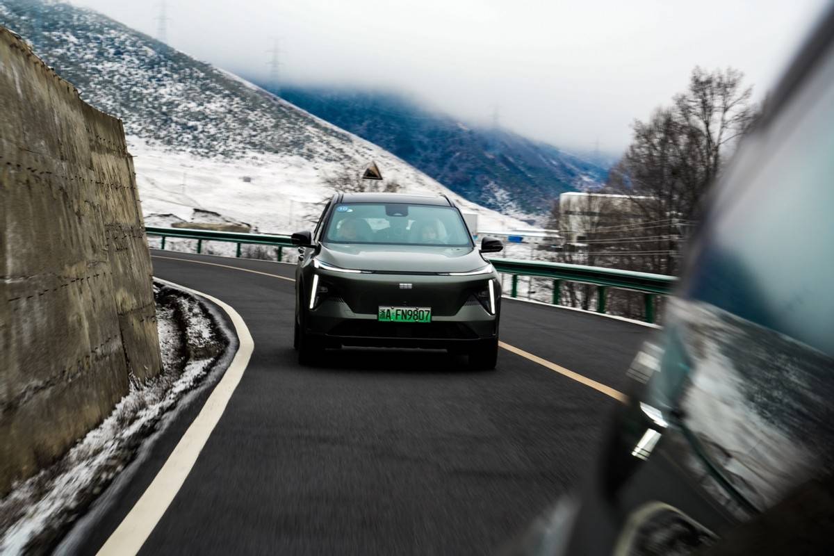 銀河L7龍騰版勇闖川西,打破“插混”可靠性疑慮