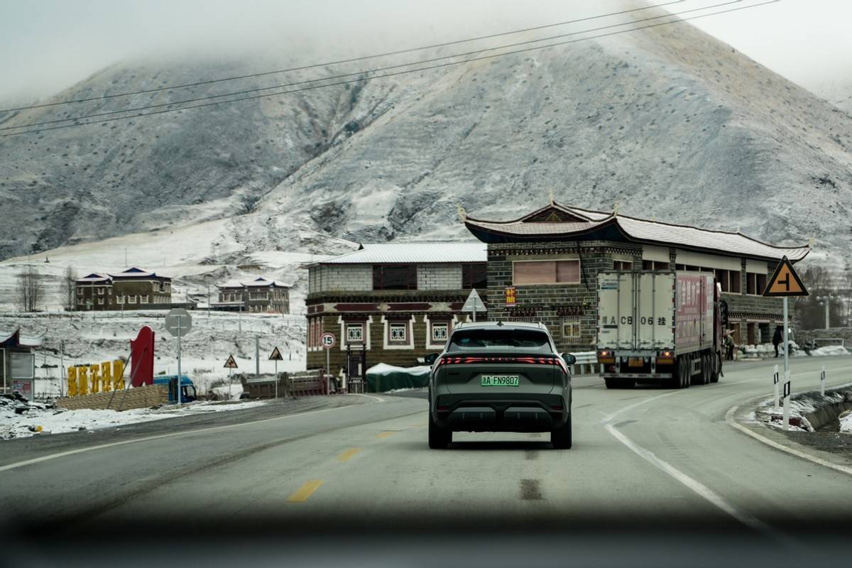 銀河L7龍騰版勇闖川西,打破“插混”可靠性疑慮