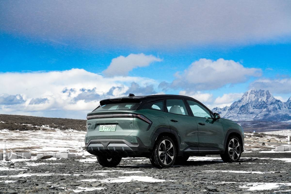 銀河L7龍騰版勇闖川西,打破“插混”可靠性疑慮