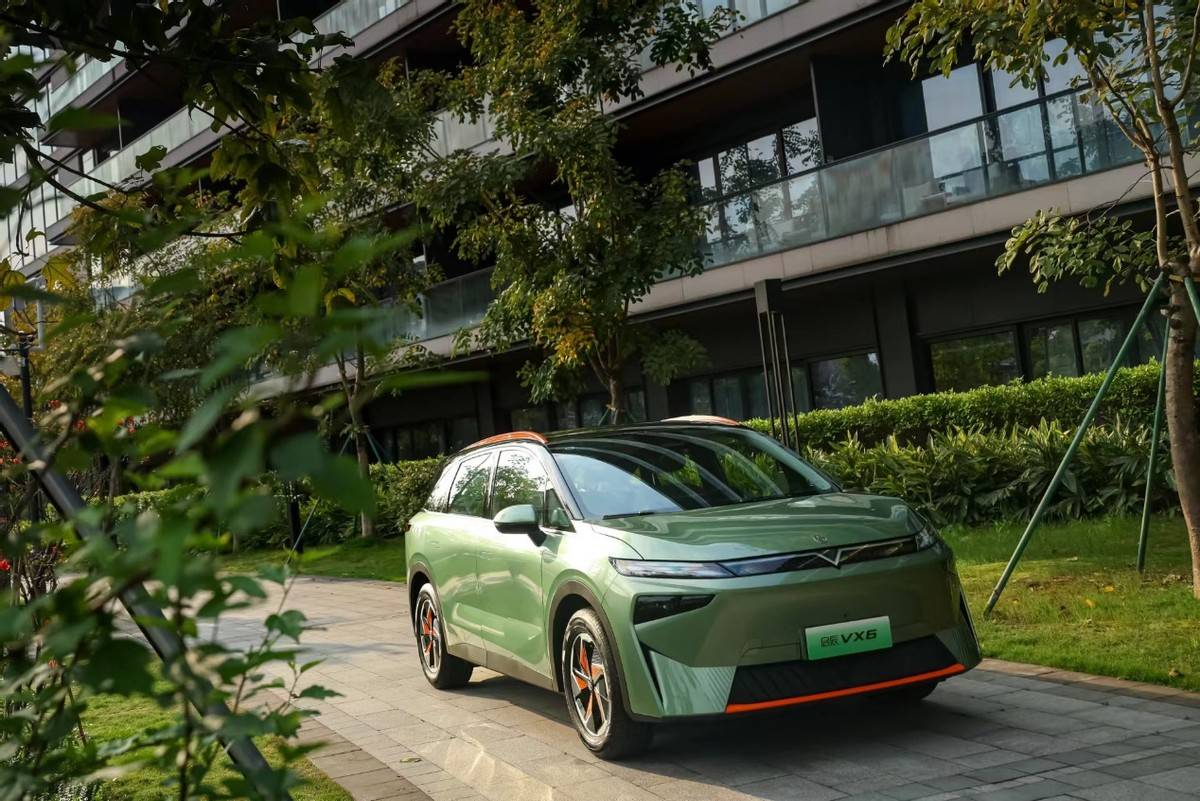 啟辰VX6全系煥新,百變床車“有容乃大”!