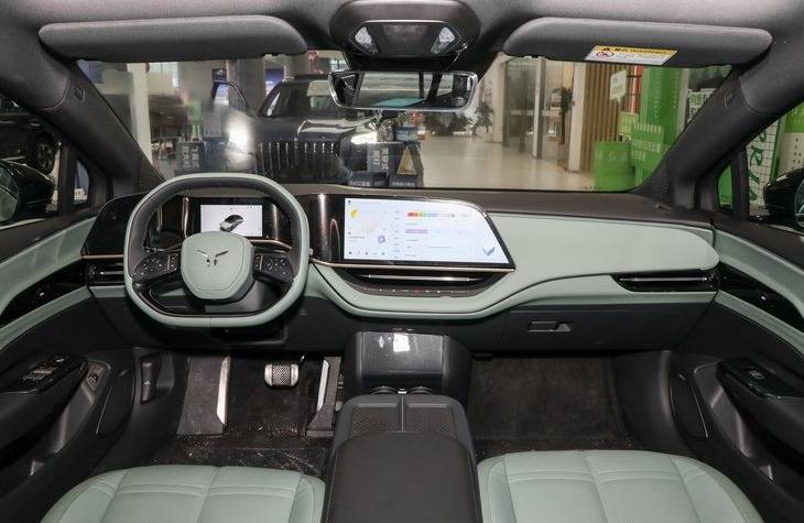 22.98萬元起售!紅旗EH7能擔當起提振品牌新能源的重任嗎?