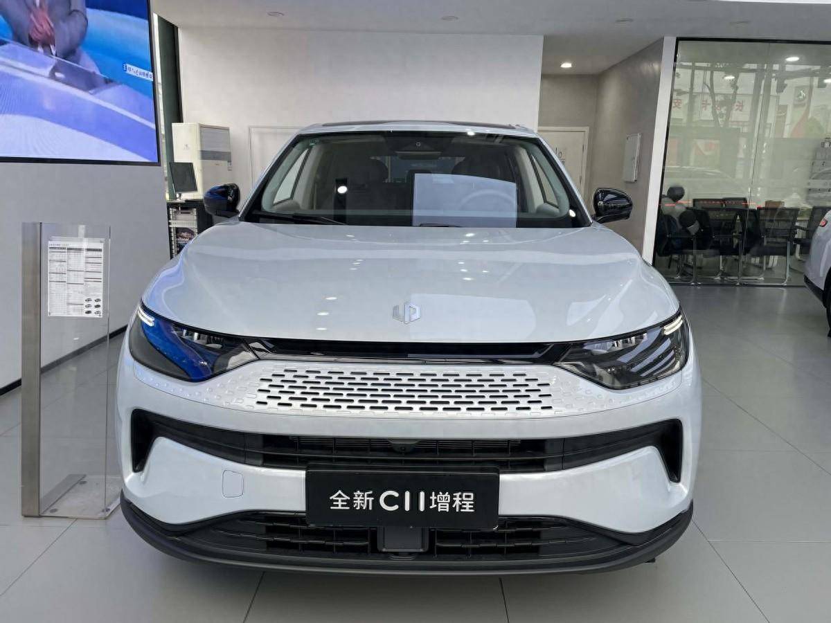 零跑全新C11到店,新車有哪些優缺點,值得買嗎?深度體驗告訴你