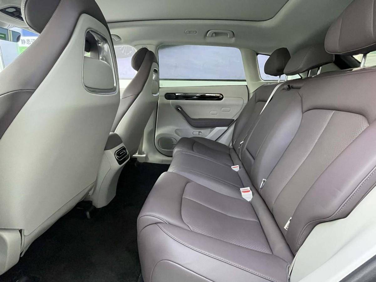 零跑全新C11到店,新車有哪些優缺點,值得買嗎?深度體驗告訴你