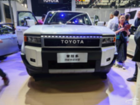 2024北京車展實拍:福特烈馬VS普拉多 3