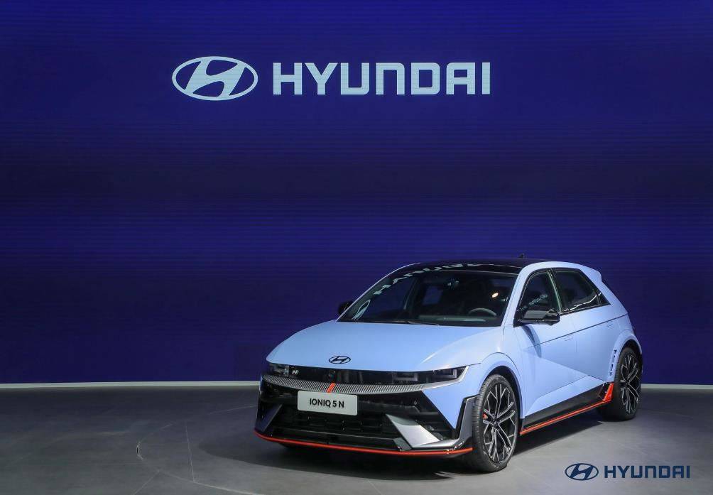 首戰告捷 現代汽車N品牌斬獲2024 TCR China揭幕戰首場冠軍