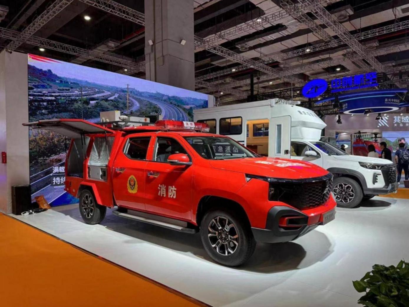 應急市場新利器,長安獵手驚艷亮相2024長三角應急博覽會