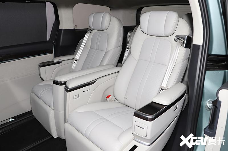 上汽大通大家9混動29.99萬起售!搭1.5T雙電機