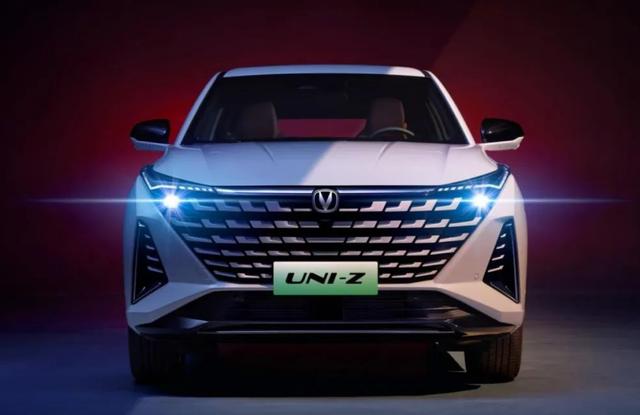 11.79萬續(xù)航破千,長安插混新車強(qiáng)勢來襲-有駕 11.79萬續(xù)航破千,長安插混新車強(qiáng)勢來襲-有駕