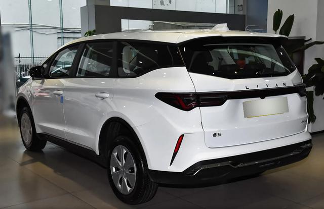 定位緊湊型MPV,13.78萬起售,睿藍8體驗如何?-有駕 定位緊湊型MPV,13.78萬起售,睿藍8體驗如何?-有駕