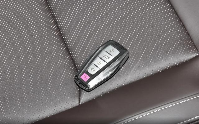 定位緊湊型MPV,13.78萬起售,睿藍8體驗如何?-有駕 定位緊湊型MPV,13.78萬起售,睿藍8體驗如何?-有駕