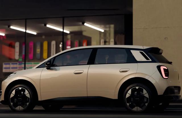 純電小車又多了一個(gè)競(jìng)品，選它還是海豚？-有駕