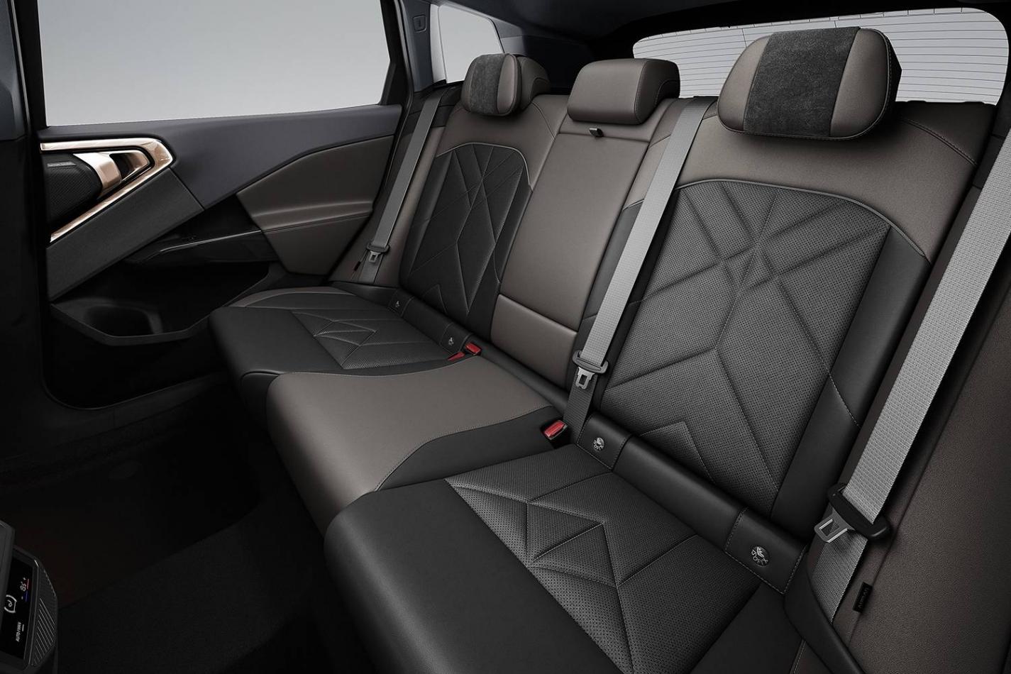 2025年一季度上市 全新寶馬X3正式下線