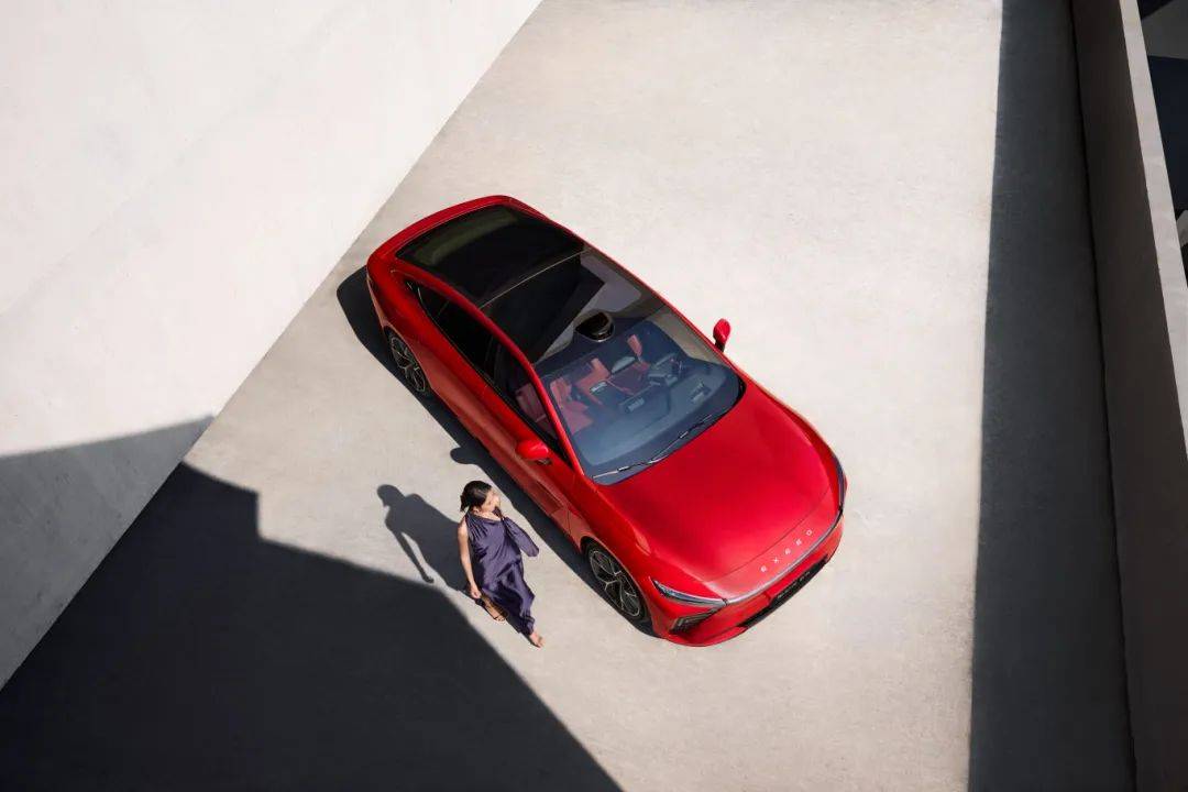 全新2025款星紀元ES純電,年輕人的第一臺C級豪華轎車