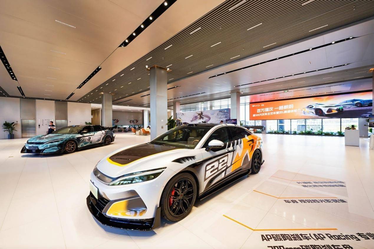 比亞迪漢家族交付破百萬,漢L賽道體驗日引爆性能狂歡