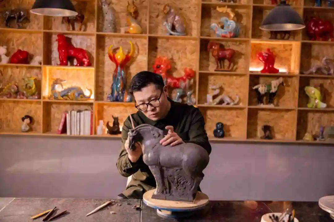 洛陽絕了!百年寶馬硬核撩動千年唐風運河密碼