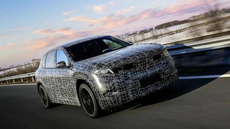 寶馬牽手Momenta共研智駕系統,明年“上車”iX3L