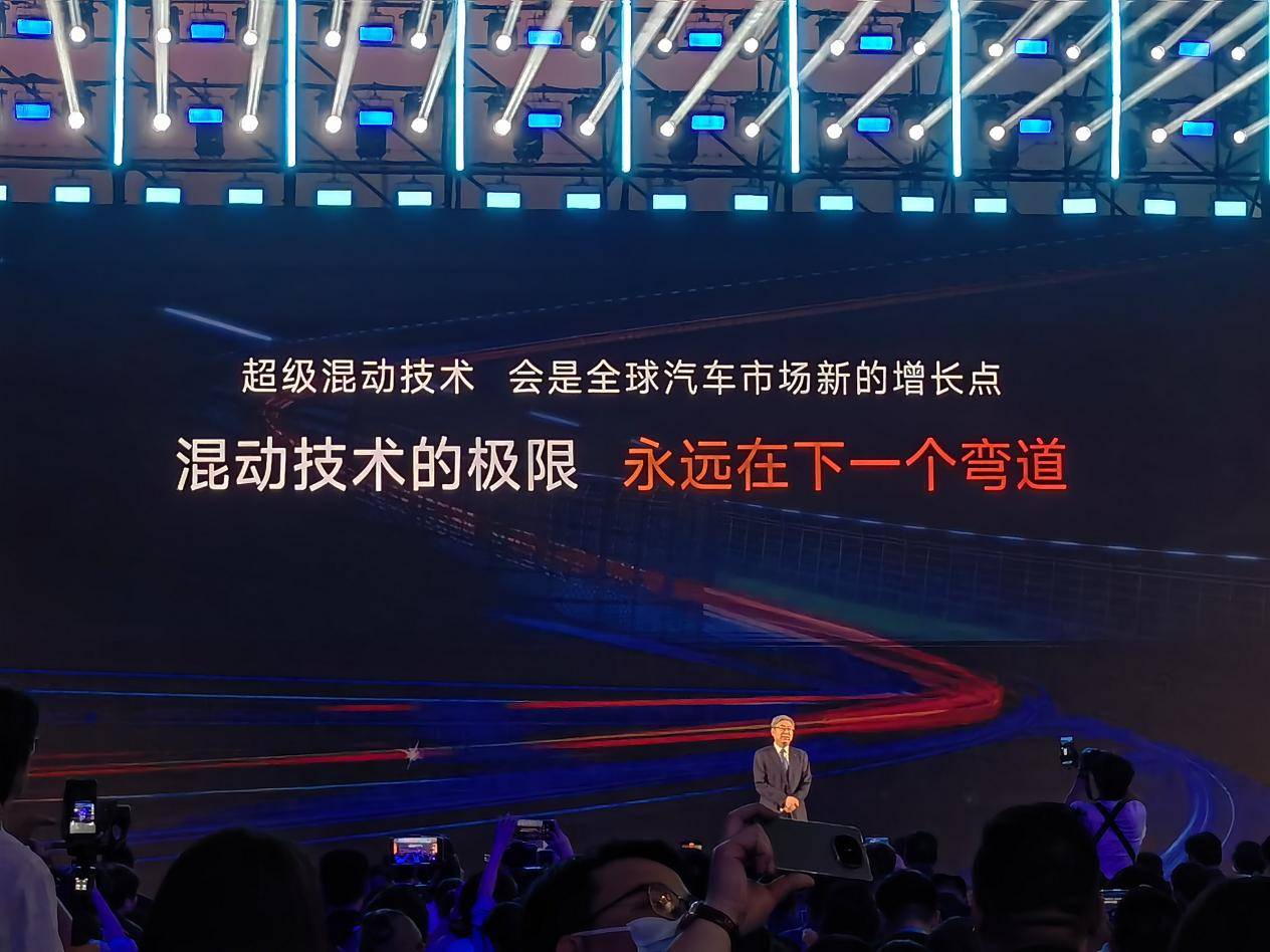 7月15日,吉利汽車與極氪正式簽署合并協(xié)議,極氪從紐交所退市成為吉利全資子公司