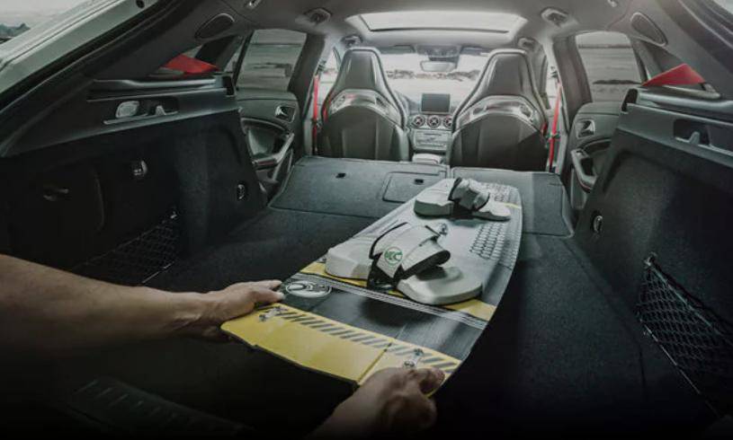 奔馳首款純電獵裝來(lái)了,761km續(xù)航+三聯(lián)屏夠香嗎?