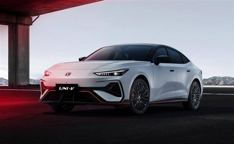 新款上市3個月銷量未見起色 長安UNI-V再推新款能否改命?