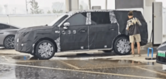 小米增程式SUV諜照,尺寸不小,可以和理想正面競(jìng)爭