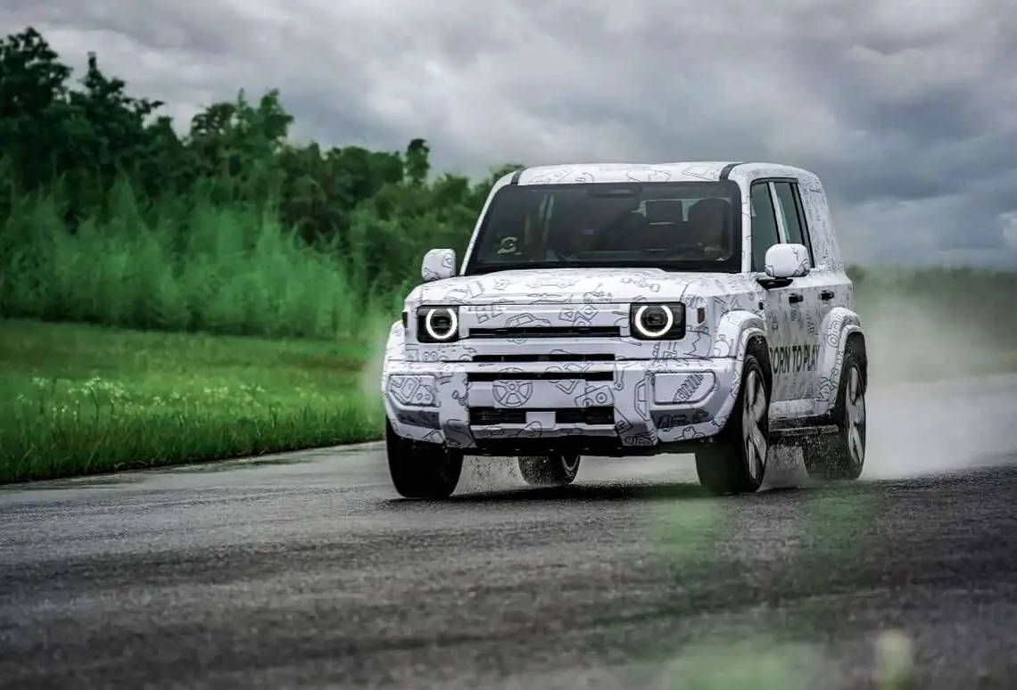 越來越“衛(wèi)士”iCAR V27官方諜照發(fā)布/8月1日首秀