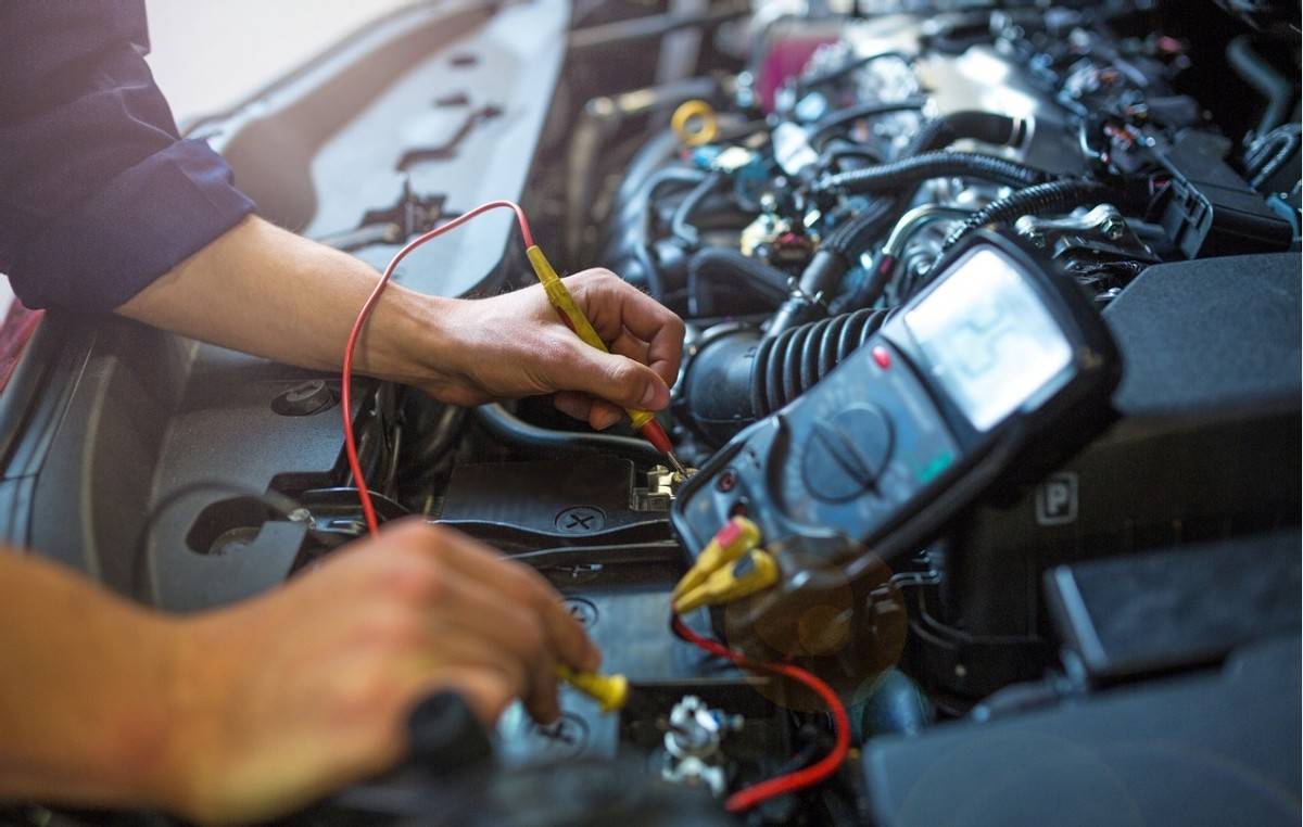 被吊打了兩年的軒逸、朗逸,還是家用車銷量冠軍!