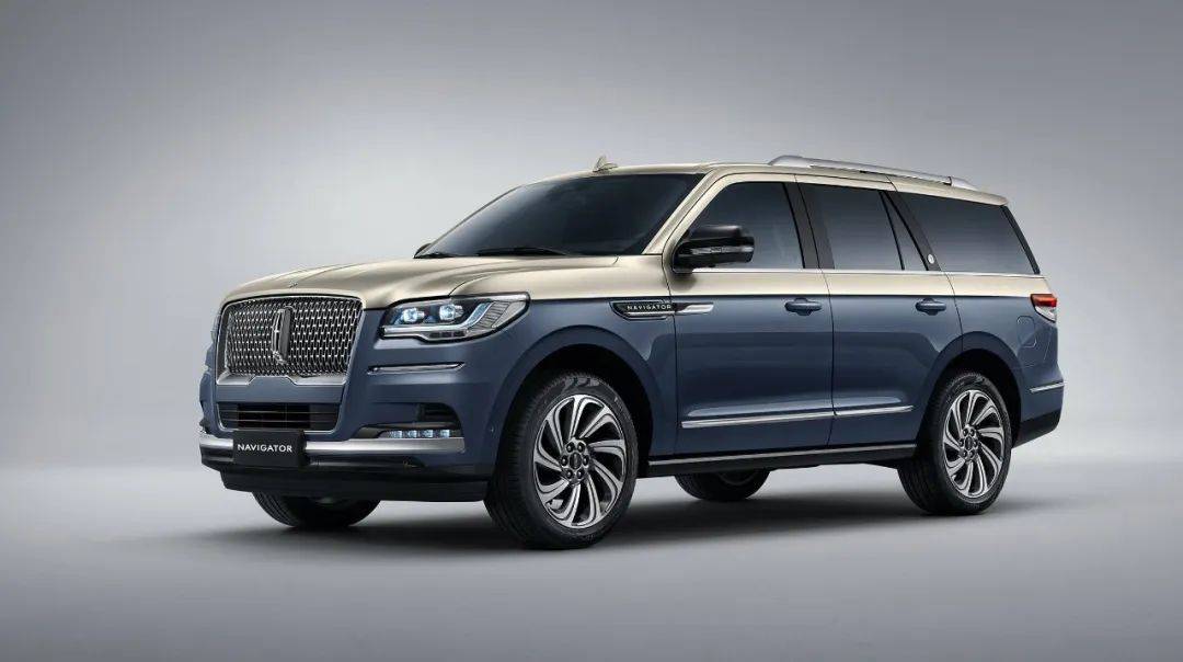 真中式奢侈品級(jí)豪車首秀 仰望U8L鼎世版預(yù)售130萬(wàn)元