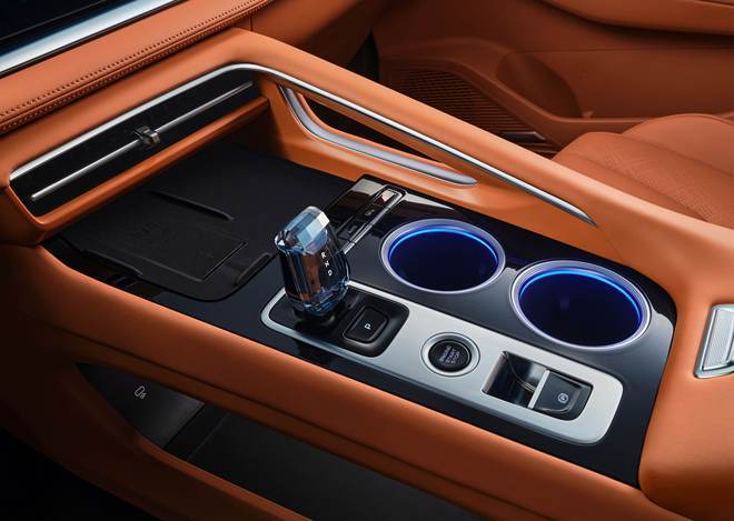 全新博越9萬出頭預售 “友商”都緊張了