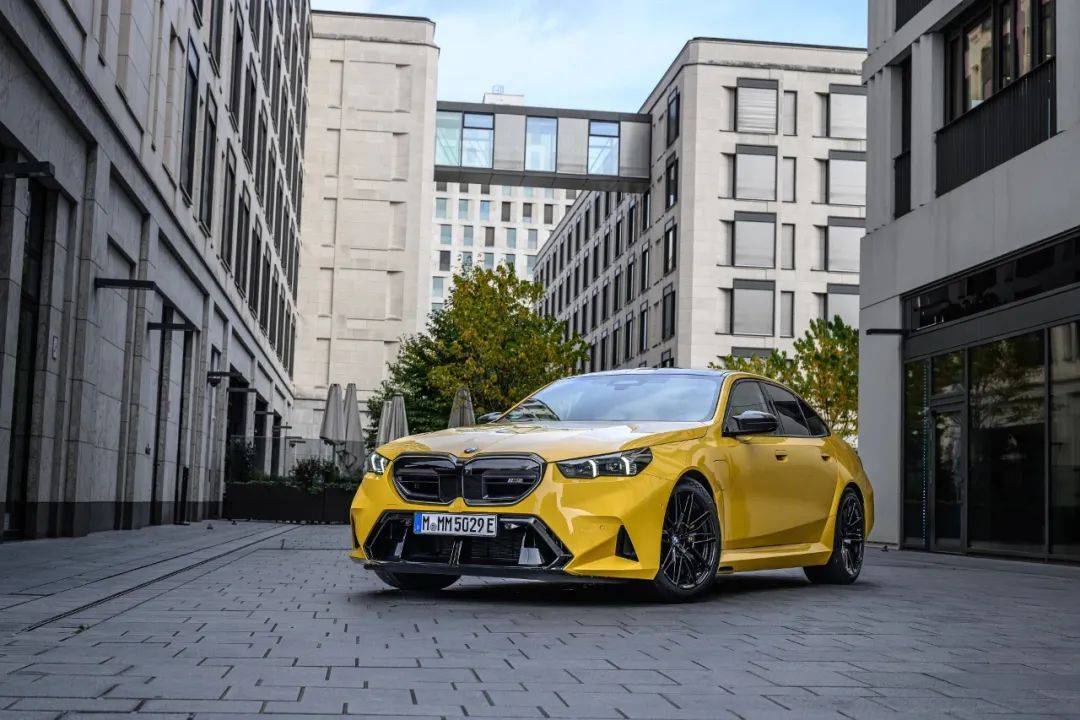 高息高返結束,豪車稅開征,近期寶馬價格是漲是跌?