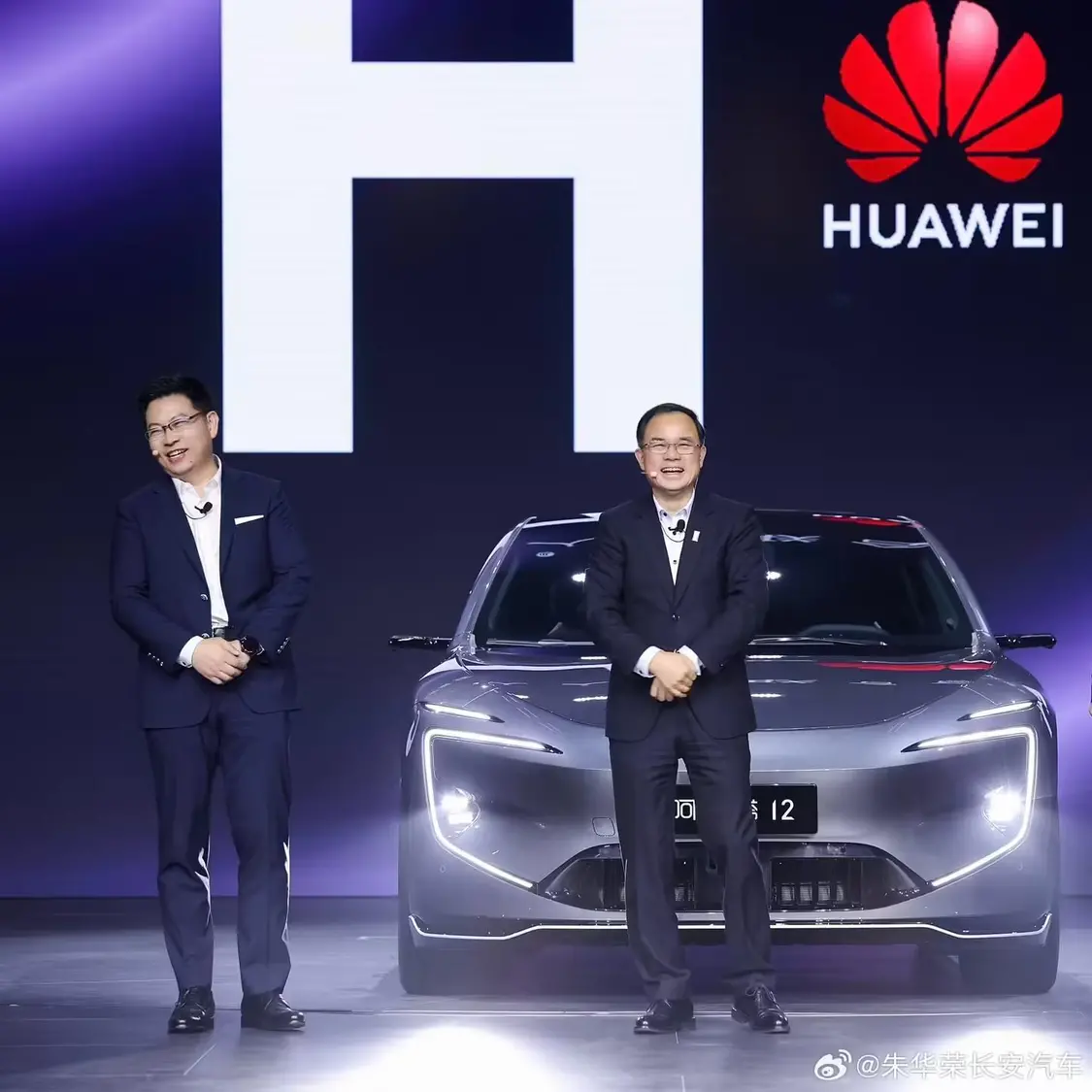 長安汽車朱華榮拜訪華為任正非,稱其就支持長安汽車、阿維塔品牌等提出針對性、指導性意見