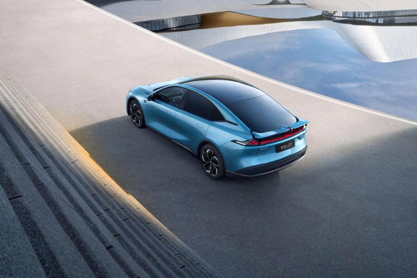 15萬級智能家轎新標桿:深藍L07憑什么讓消費者心動?