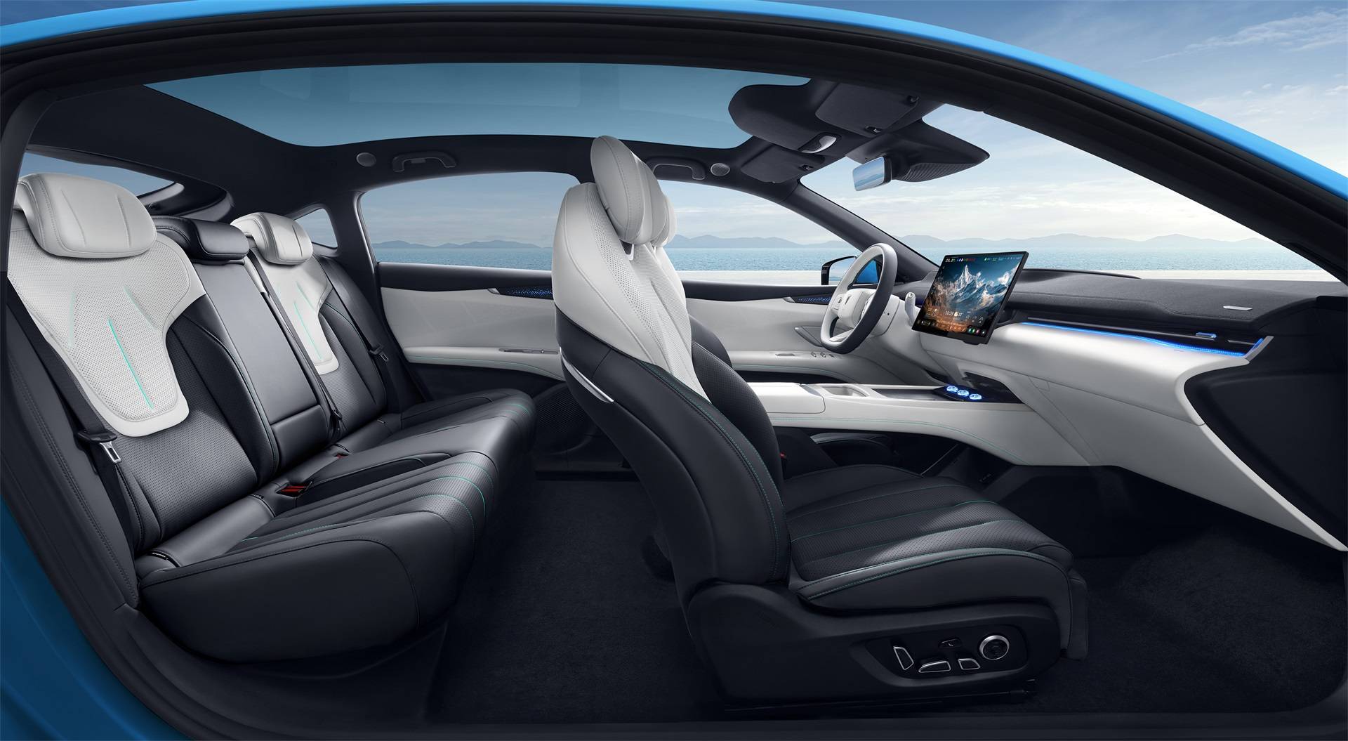 15萬級智能家轎新標桿:深藍L07憑什么讓消費者心動?