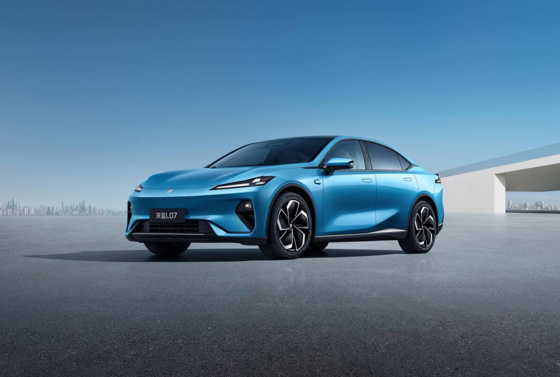 15萬級智能家轎新標桿:深藍L07憑什么讓消費者心動?