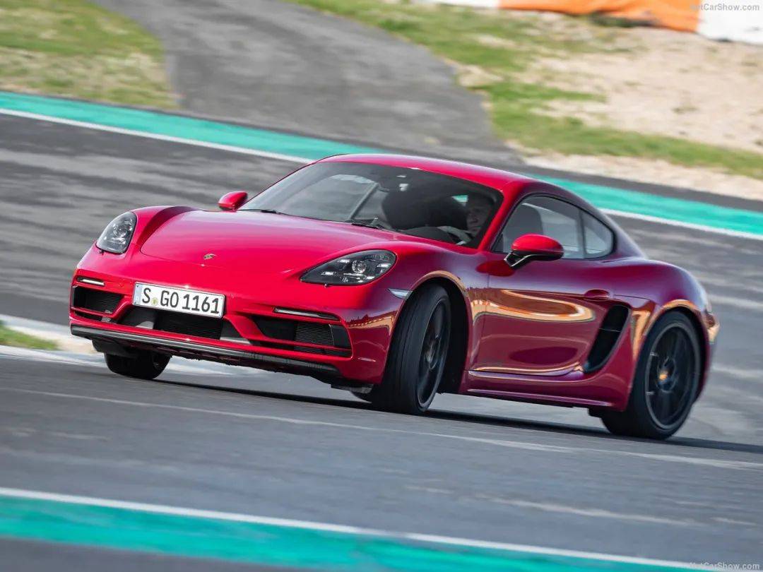 2025年雙門硬頂TOP 9,性能、操控與個性我全部都要