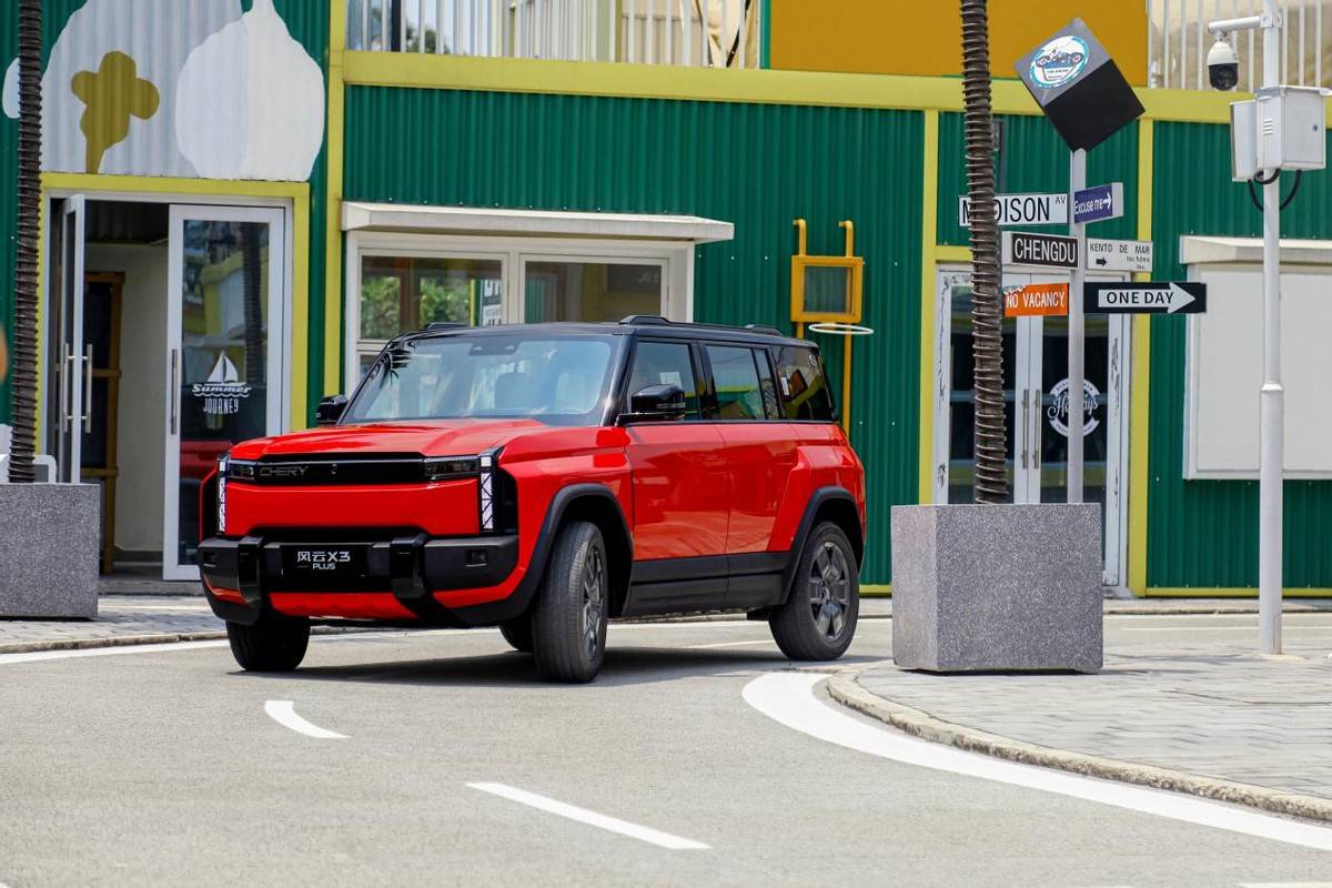 8.99萬元,把百萬級全鋁“方盒子”開回家:中國年輕人第一臺“陸地頭等艙”來了