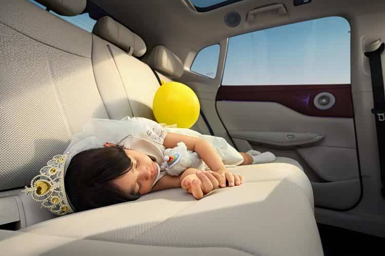 20萬級純電SUV“卷王”來了!全新嵐圖知音正式上市,起步即滿配