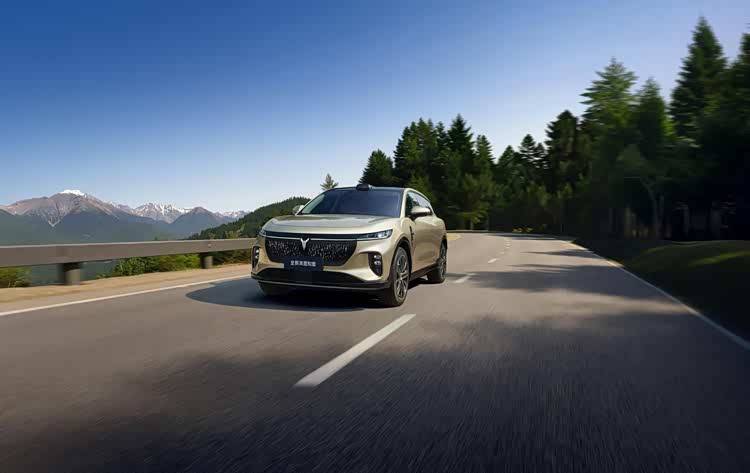 20萬級純電SUV“卷王”來了!全新嵐圖知音正式上市,起步即滿配