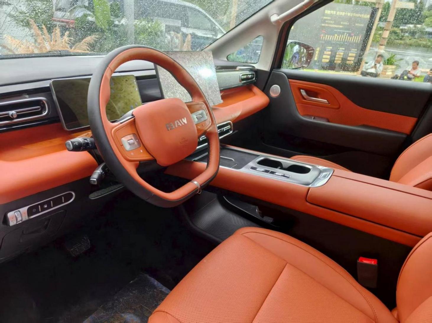 “212”制造商投200億推新品牌,銳勝汽車(chē)正式獨(dú)立,專(zhuān)注MPV市場(chǎng)