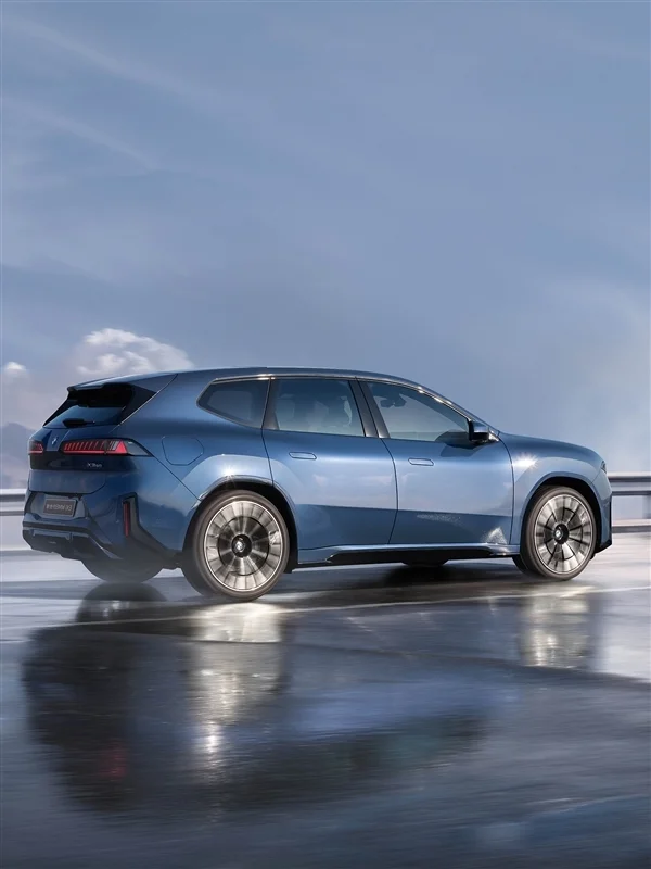 首發新一代寶馬外觀！寶馬iX3中國專屬版將于年內正式亮相：軸距加長超100mm