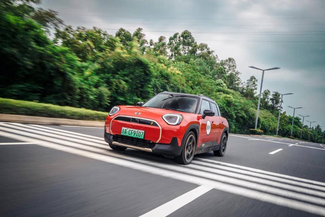 試駕MINI ACEMAN:“過去時”與“現在時”的經典融合