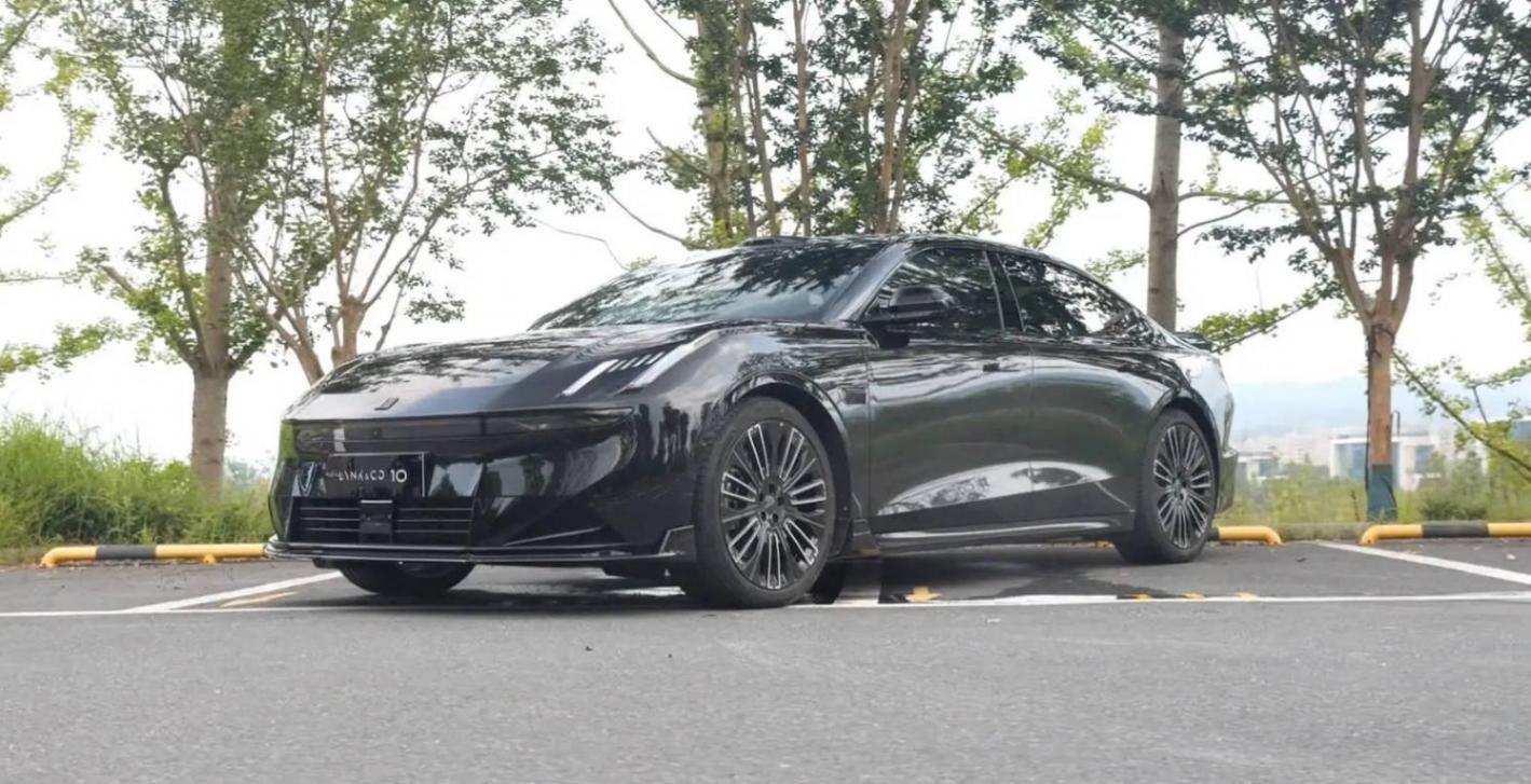 限時優惠價16.38-20.18萬元 領克10 EM-P正式上市