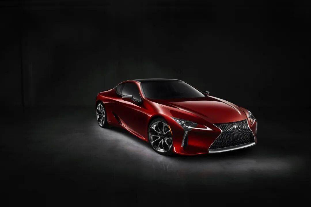 公路上的藝術(shù)品,雷克薩斯LC500