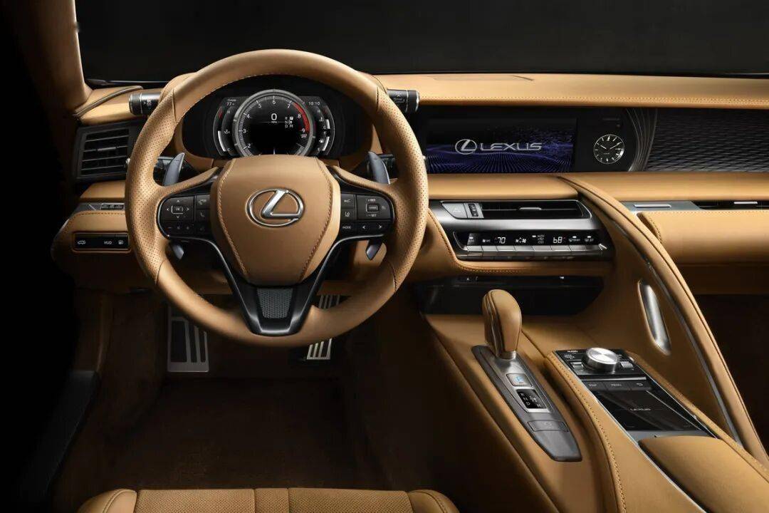 公路上的藝術(shù)品,雷克薩斯LC500